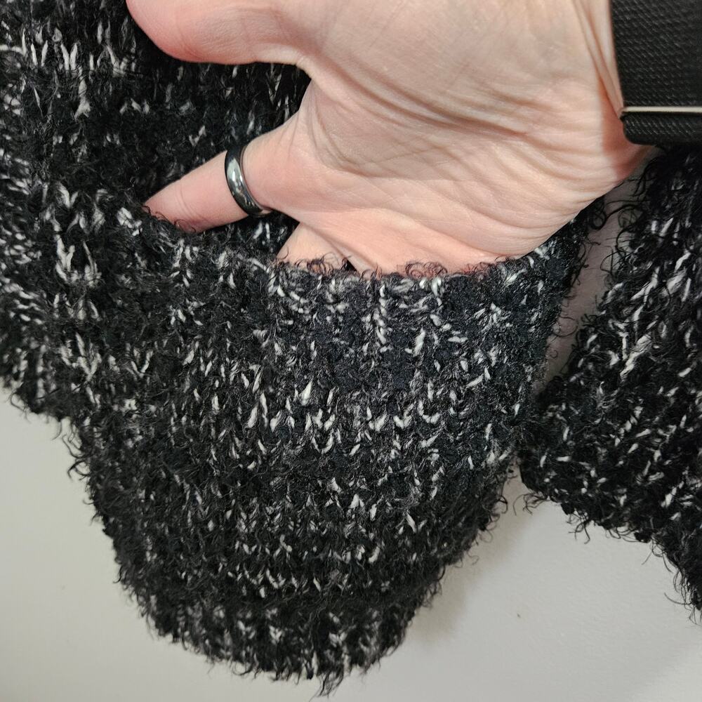 Open Front Fuzzy Cardigan Sweater. Front pickets. Size Large. - Picture 5 of 7